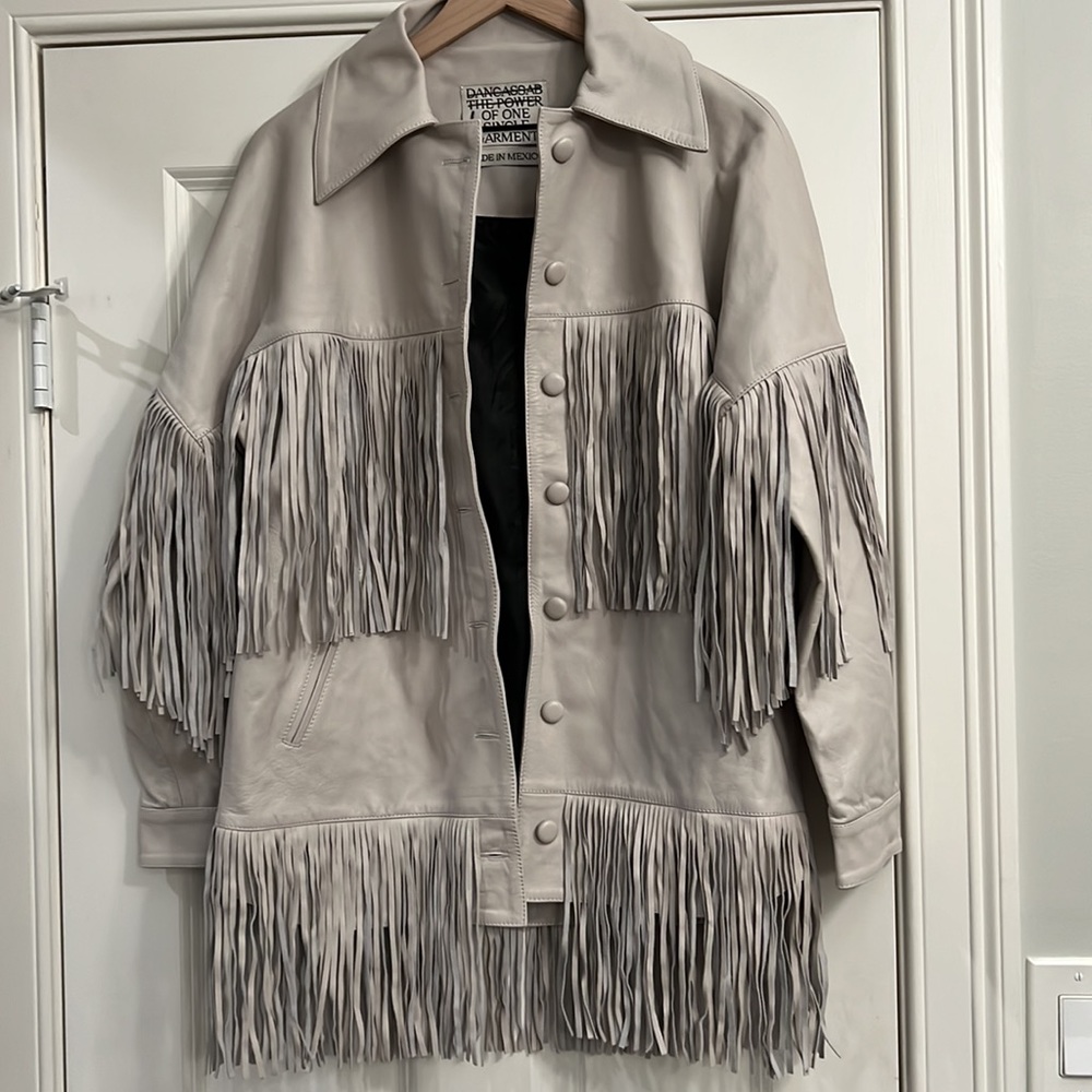 NWT DANCASSAB LORETTA FRINGE JACKET SZ M DOVE GRAY Coastal Cowgirl Z174 - Picture 6 of 11